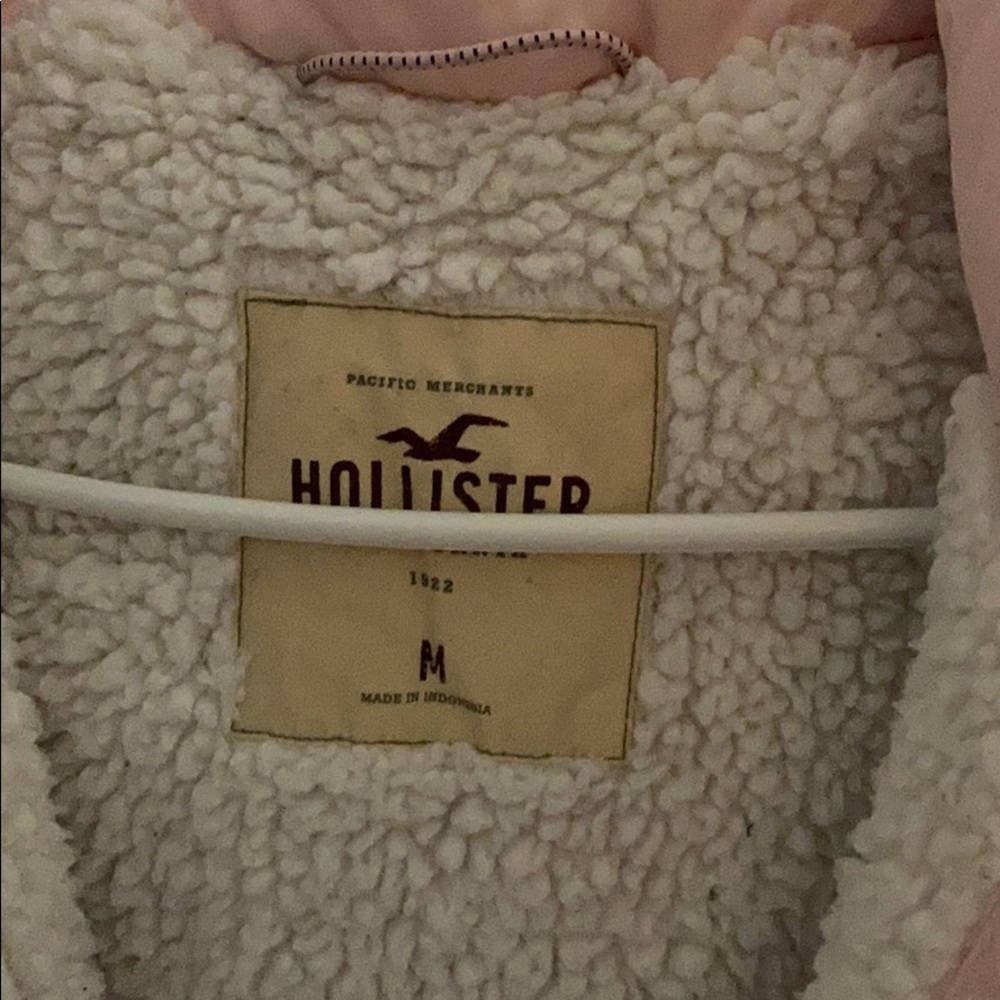 Hollister Puff Jacket